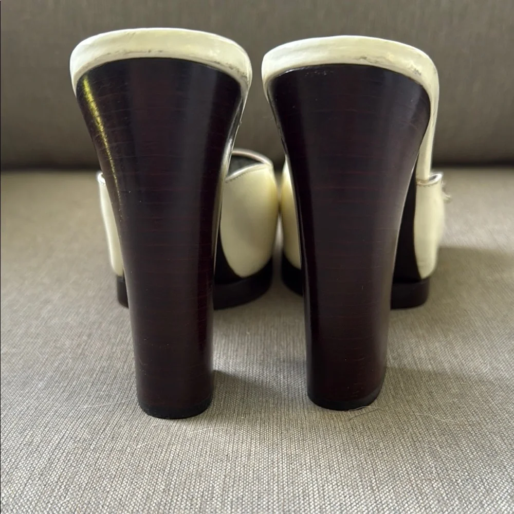 Gucci Women's Cream Embellished Slide Sandals - Picture 5 of 8